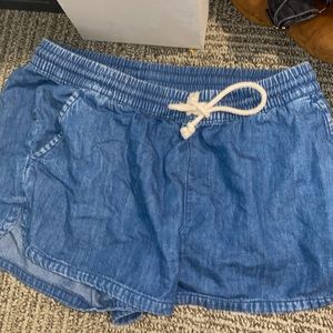 Aerie jean shorts with elastic waist band & tie in front